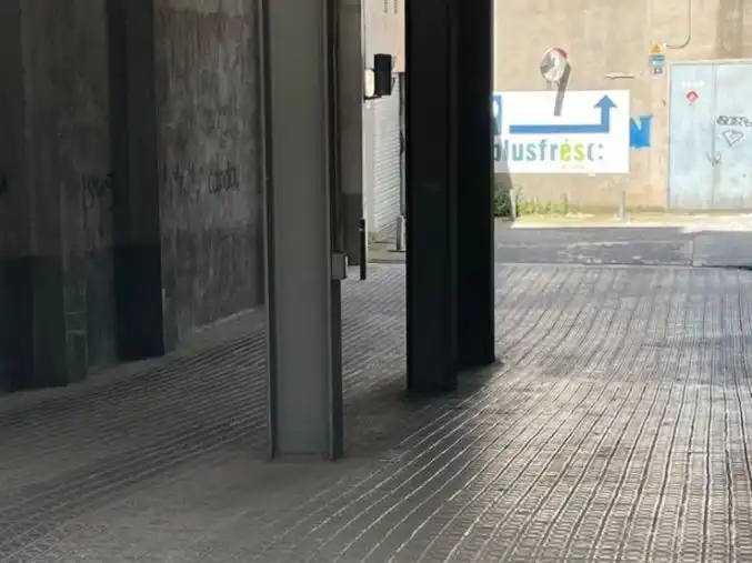 Einzelparkplatz zum Verkauf in Carretera de Santpedor 5, imagen 7