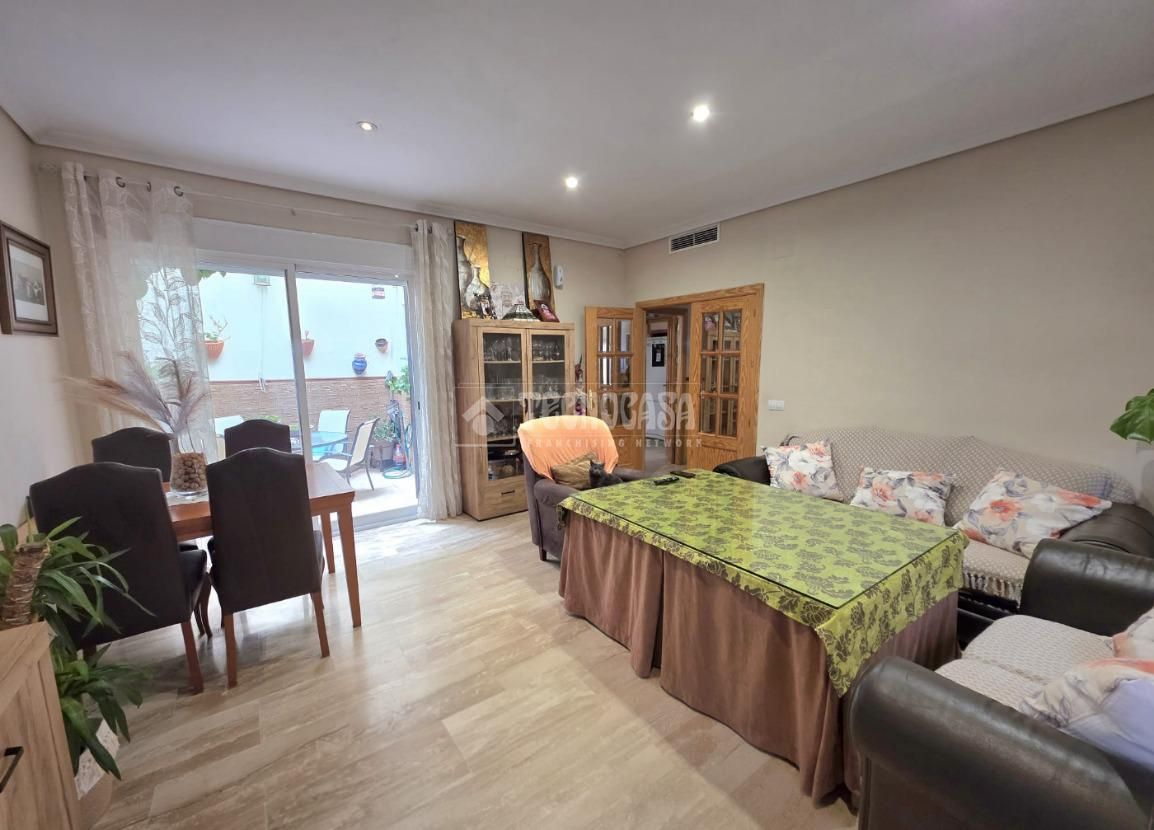 Living room of Single-family semi-detached for sale in  Córdoba Capital  with Terrace