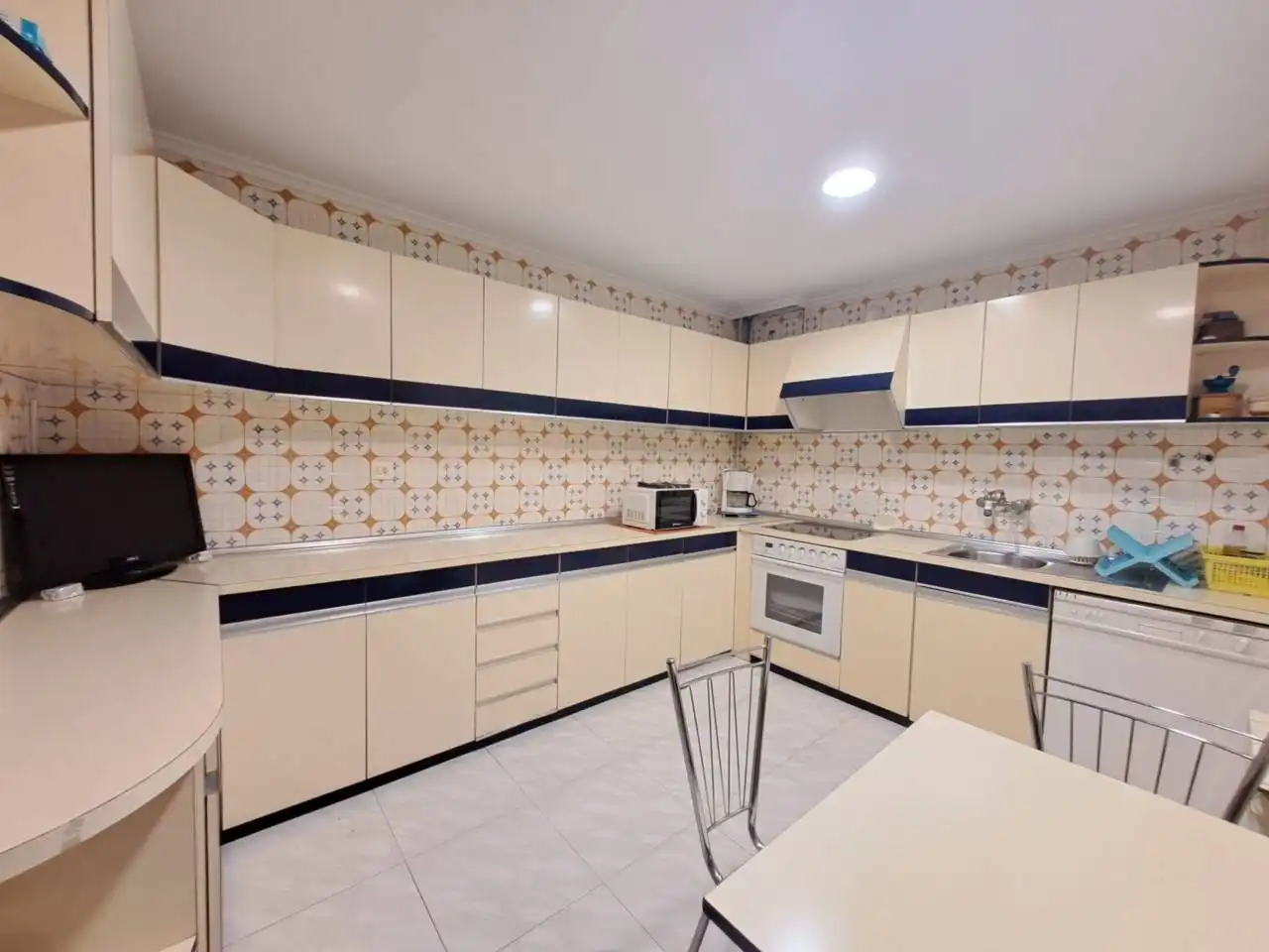 Cocina de Piso en venta en Burgos con Calefacción y Trastero