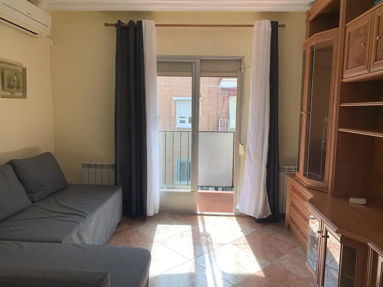 Flat for rent in Calle del Lago Leman, Casco histórico de Vicálvaro