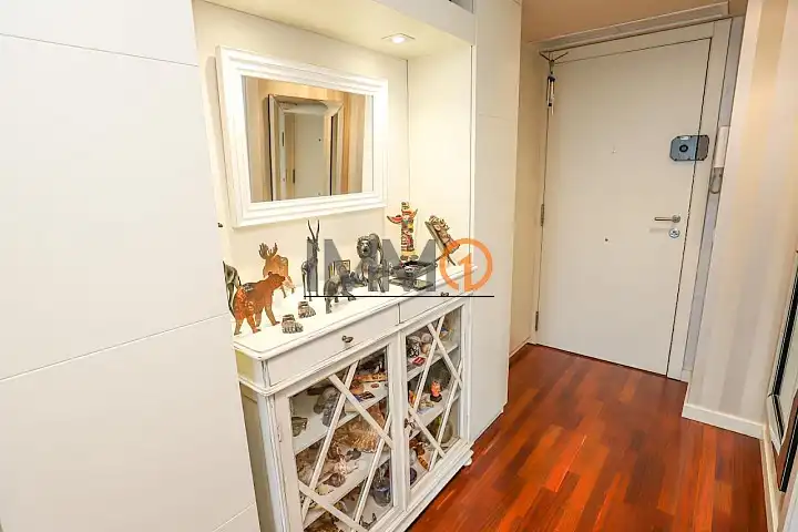 Piso en venta en Barcelona con Calefacción y Terraza