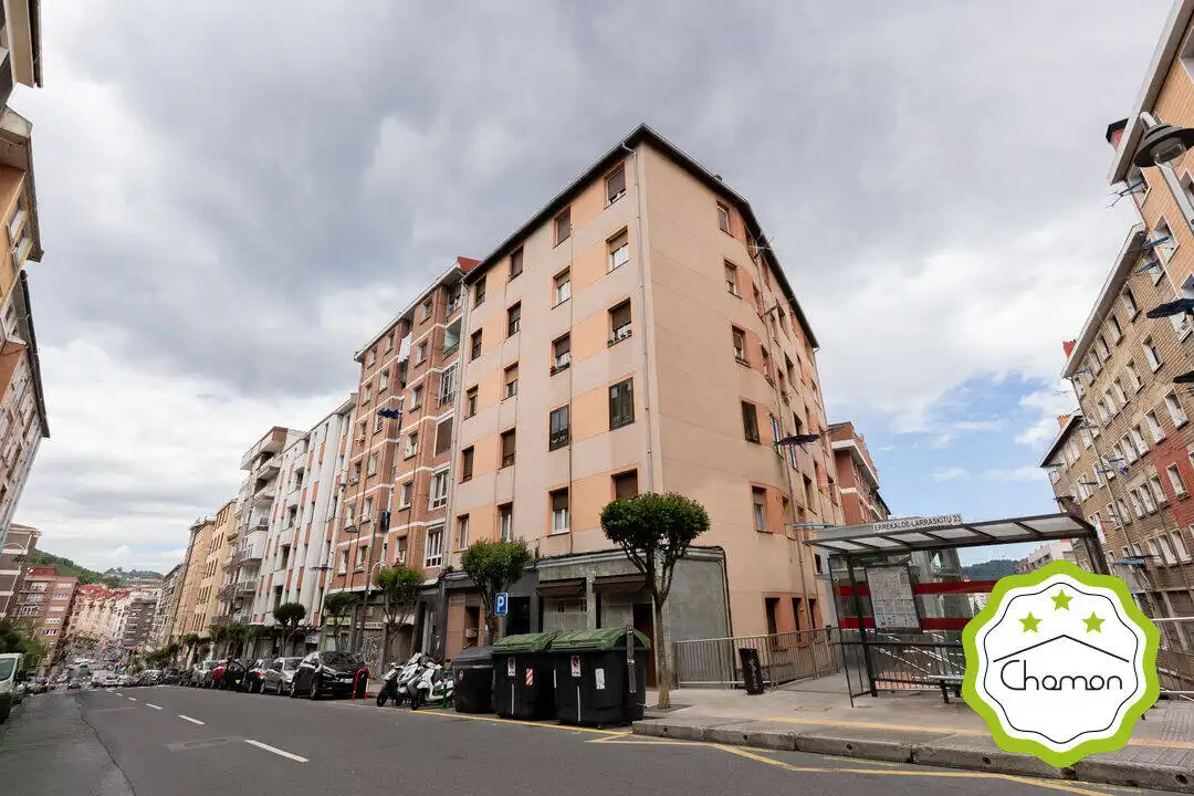Flat for sale in Artatzu - Larraskitu