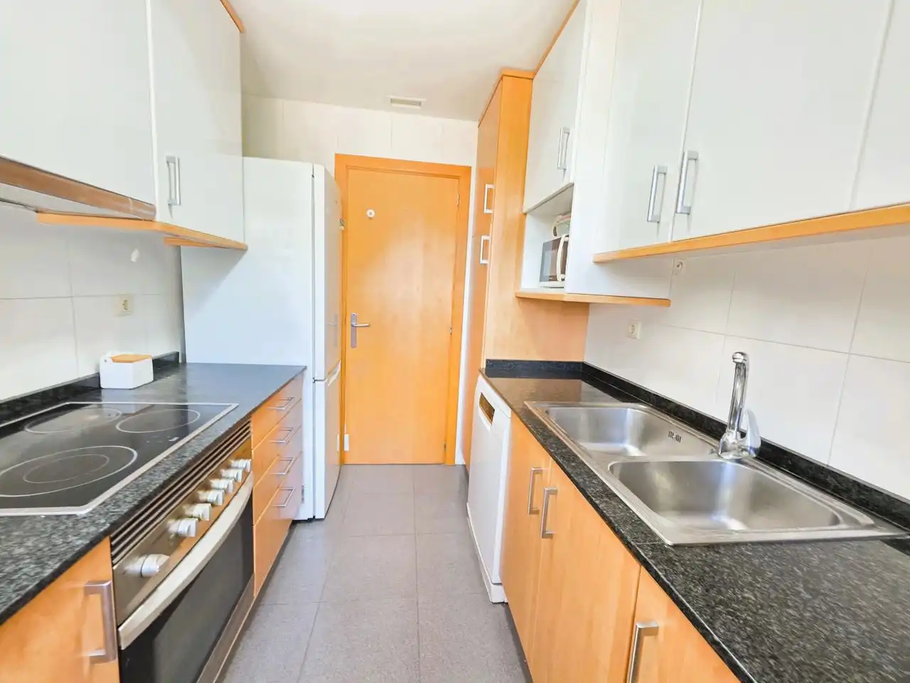 Kitchen of Ground floor for sale in Castelldefels  with Air Conditioner, Terrace and Storage room