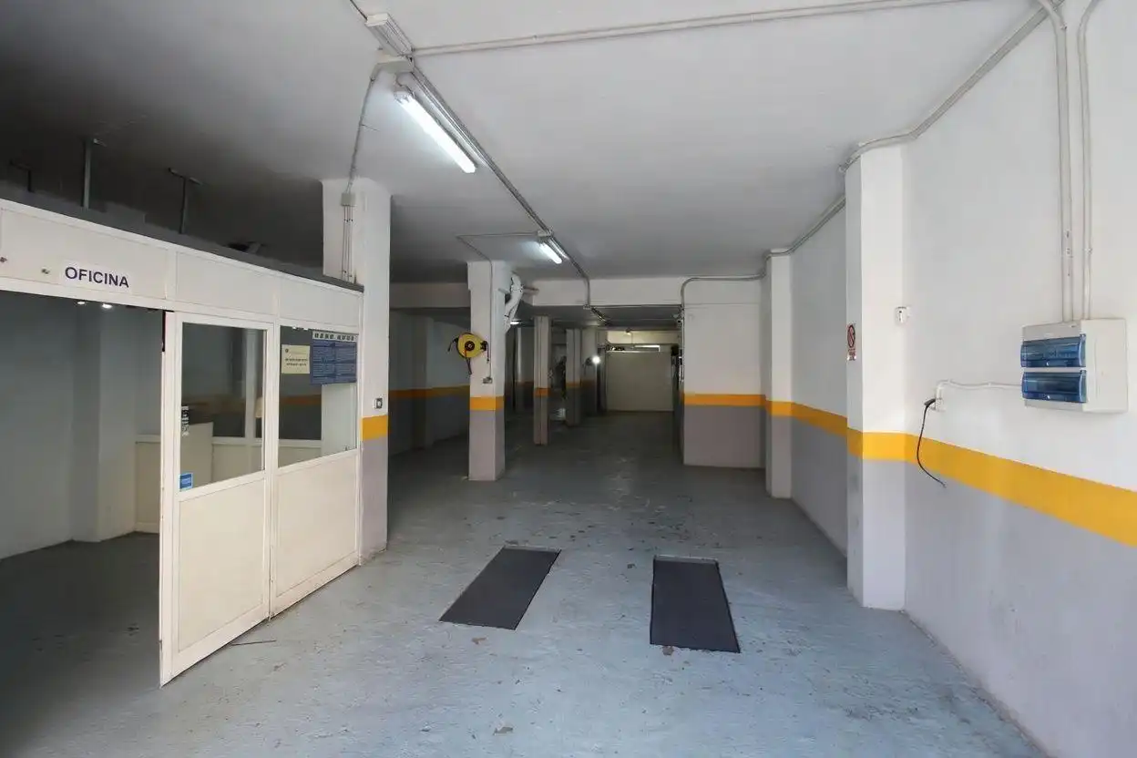 Local comercial en venda a Llevant, imagen 25