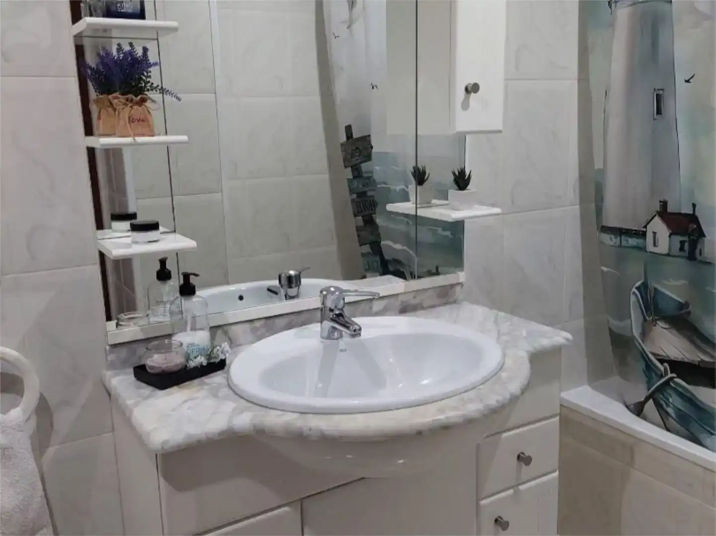 Baño de Piso en venta en Cervo con Parquet, Trastero y Amueblado