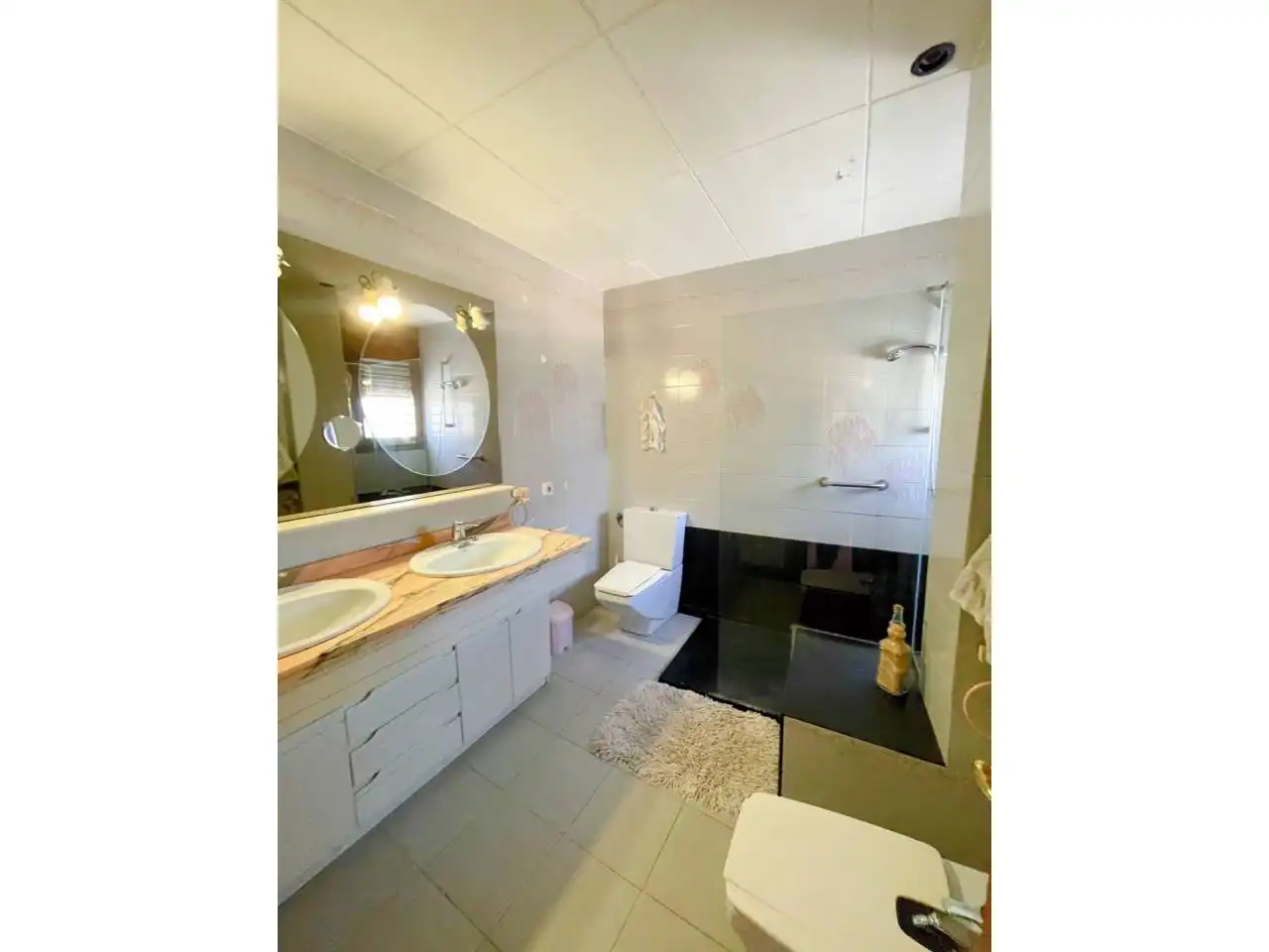 Baño de Casa o chalet en venta en Cerdanyola del Vallès con Calefacción, Jardín privado y Terraza