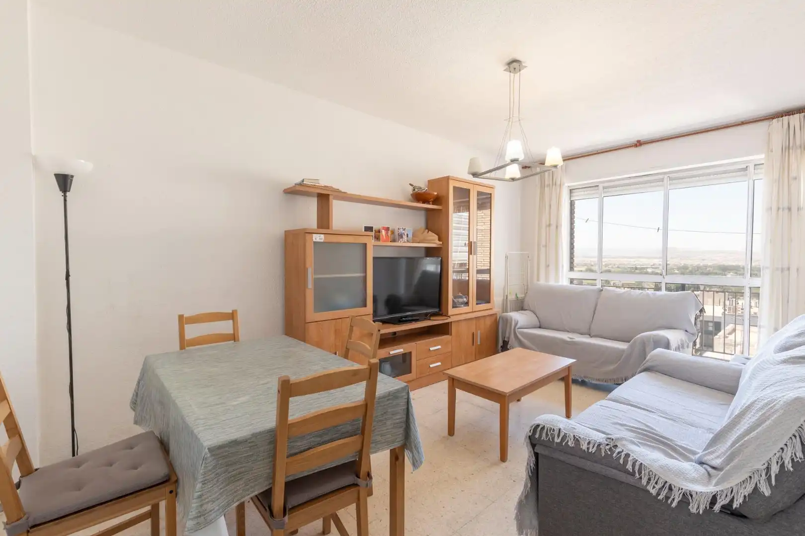 Living room of Flat for sale in Granada  with Heating and Balcony
