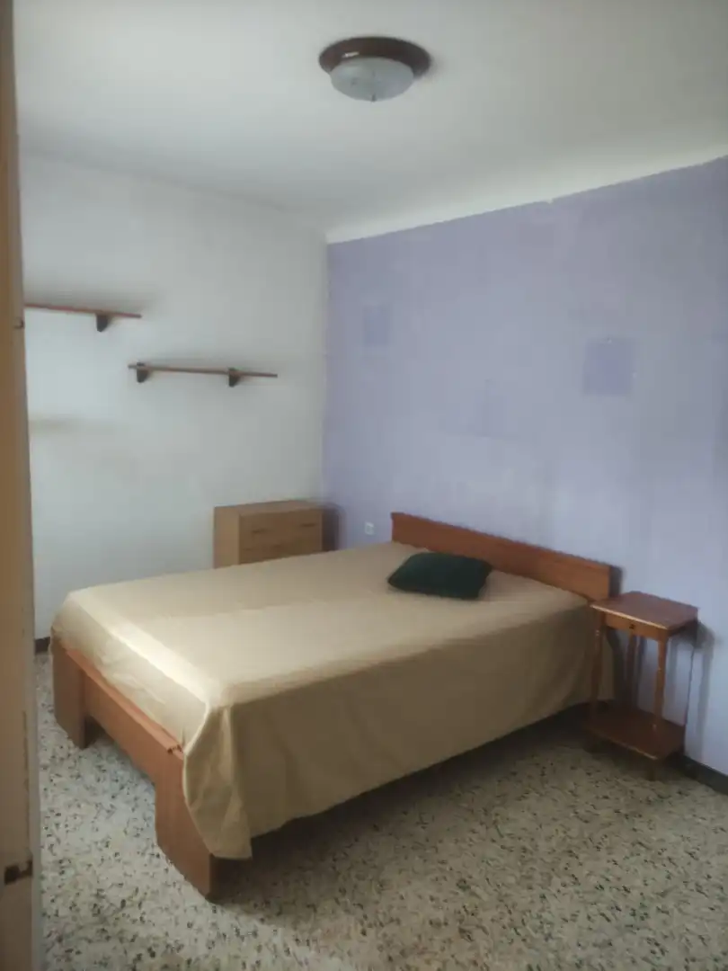 Dormitori de Pis en venda en Santa Coloma de Gramenet
