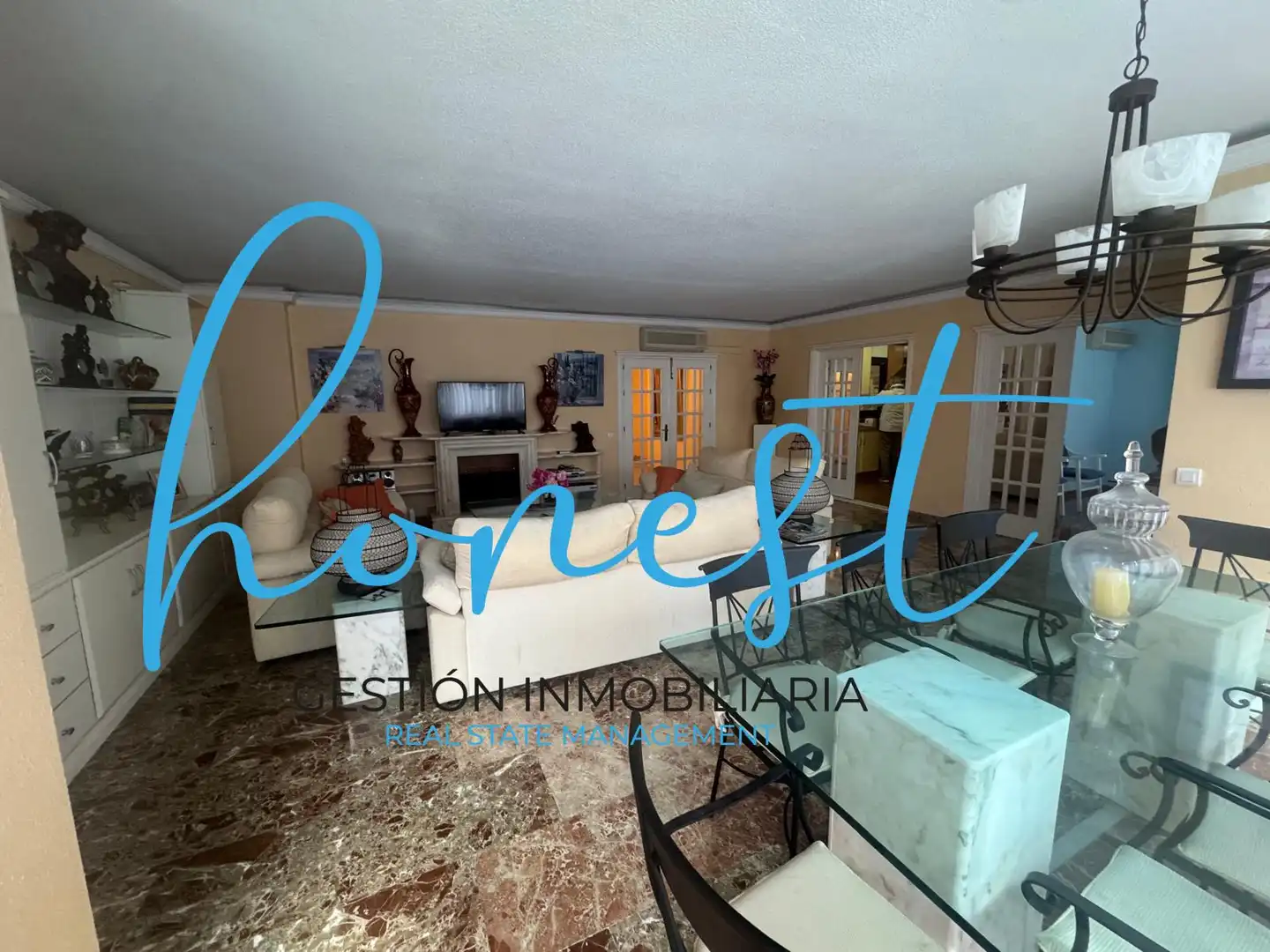 Living room of Flat for sale in Torremolinos  with Air Conditioner and Furnished