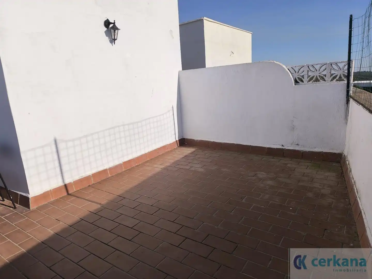 Terrasse von Wohnung zur Miete in Sanlúcar la Mayor mit Terrasse und Abstellraum