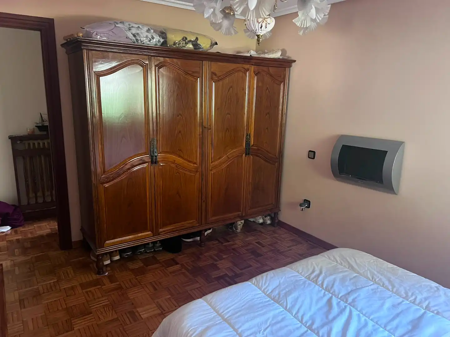Dormitori de Casa o xalet en venda en Oseja de Sajambre amb Calefacció, Jardí privat i Parquet