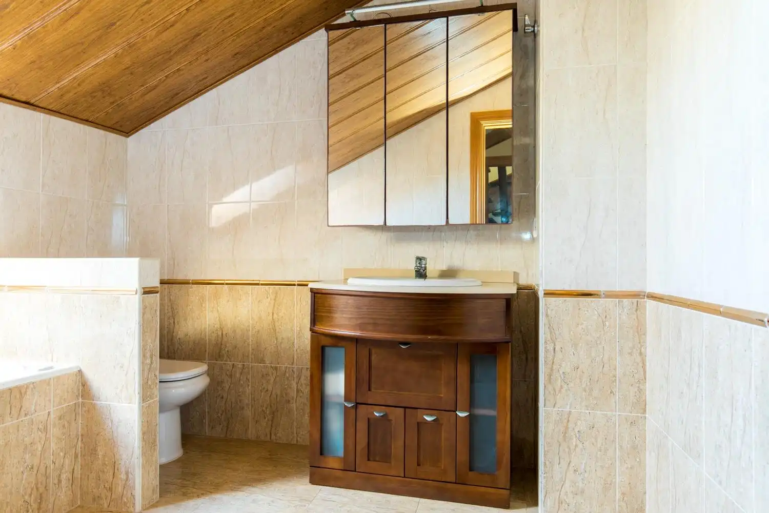 Baño de Ático en venta en Borja con Calefacción, Parquet y Terraza