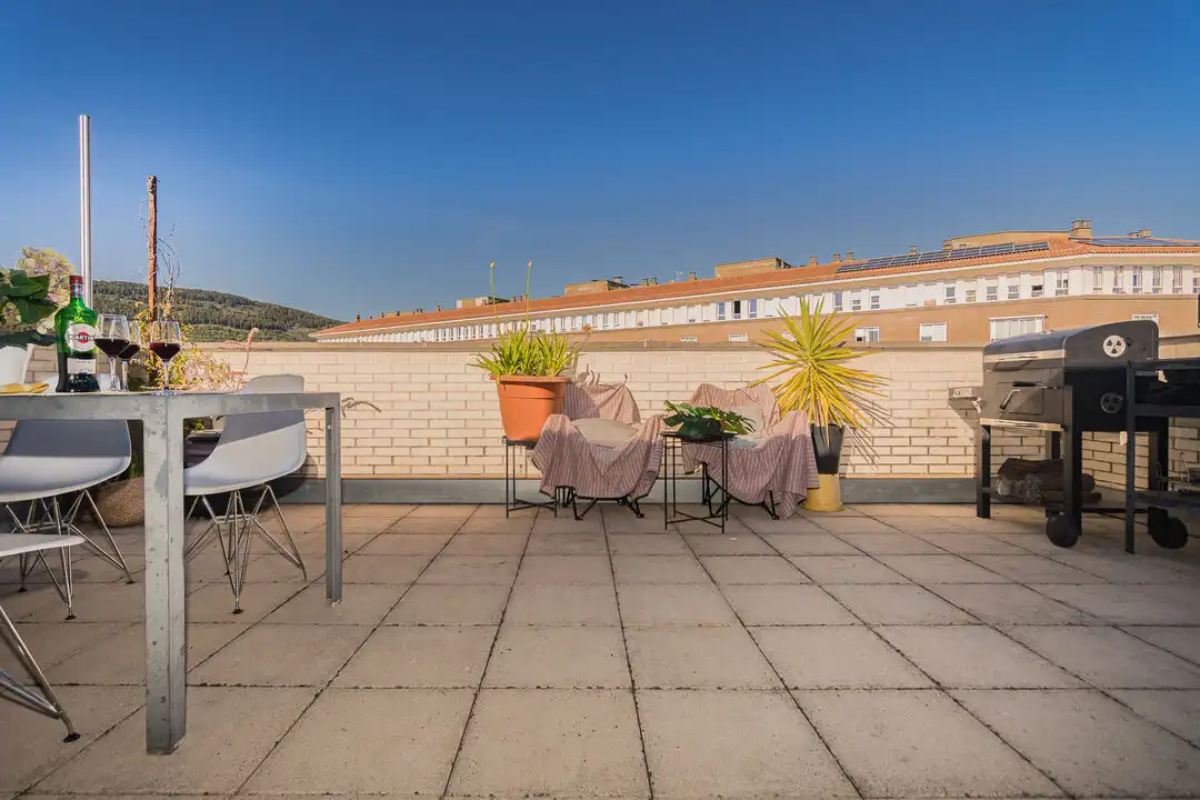 Terrassa de Àtic en venda en  Pamplona / Iruña amb Calefacció, Jardí privat i Terrassa