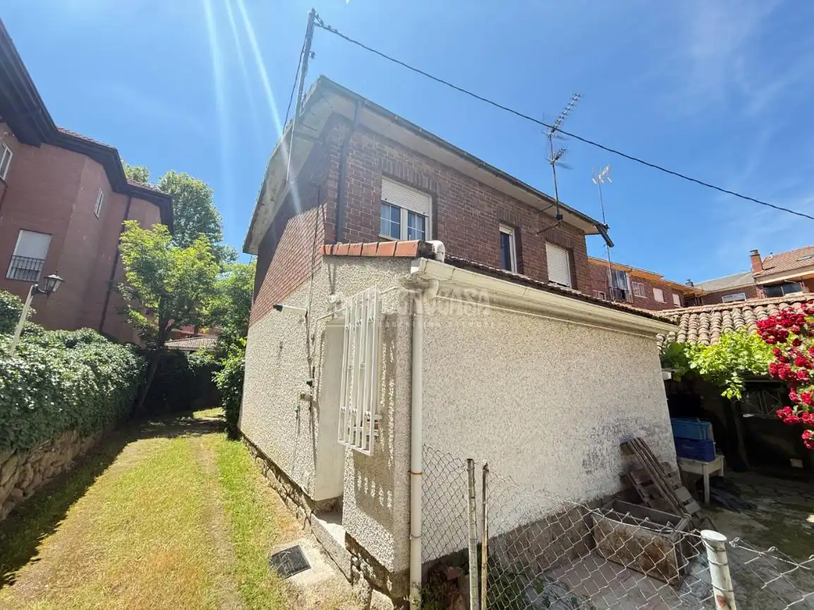 Vista exterior de Casa adosada en venta en Galapagar con Calefacción