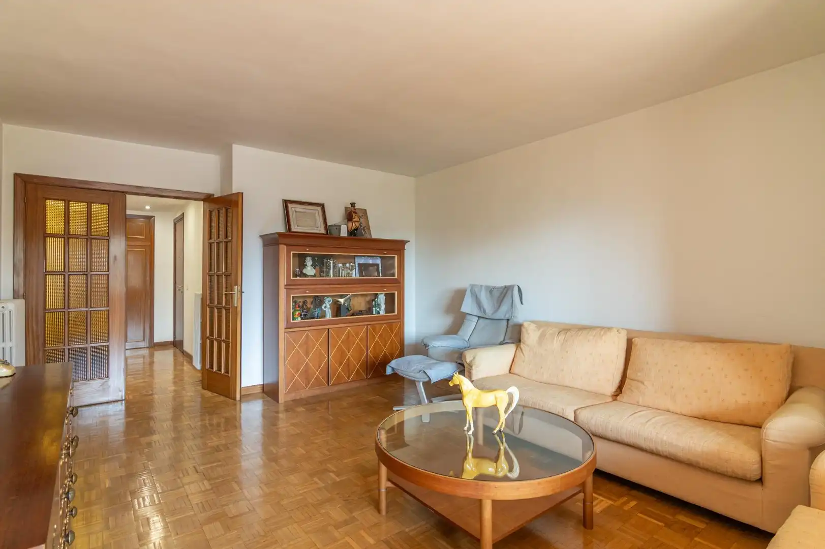 Sala de estar de Piso en venta en  Pamplona / Iruña con Calefacción, Parquet y Trastero