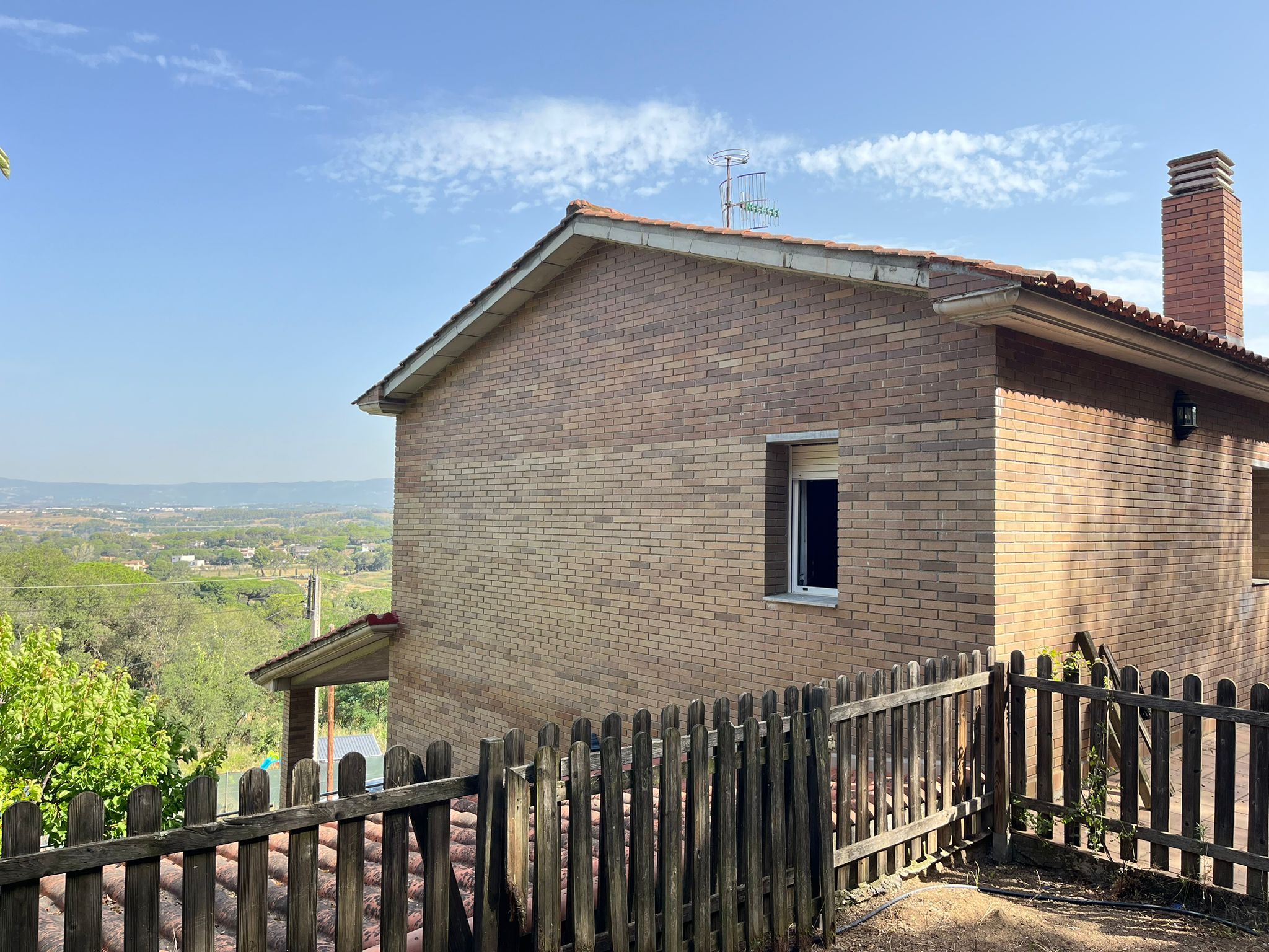 Vista exterior de Casa o xalet en venda en Vilanova del Vallès amb Calefacció, Jardí privat i Terrassa