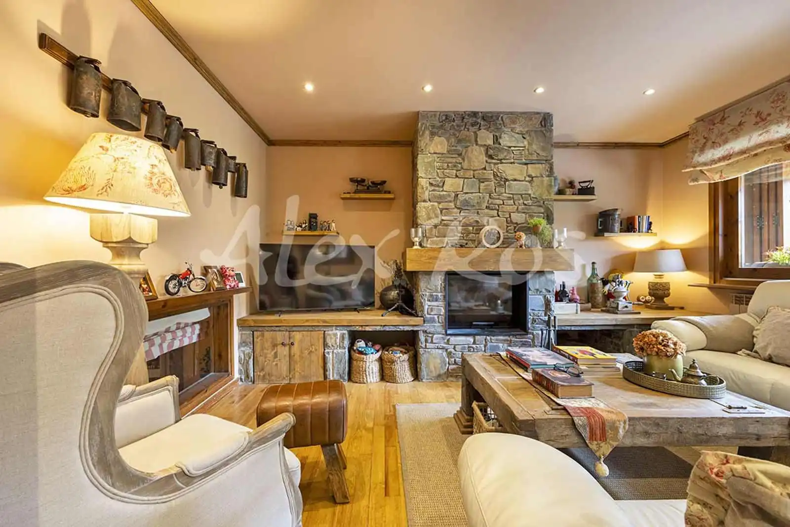 Living room of Houses for sale in Urús  with Heating, Private garden and Terrace