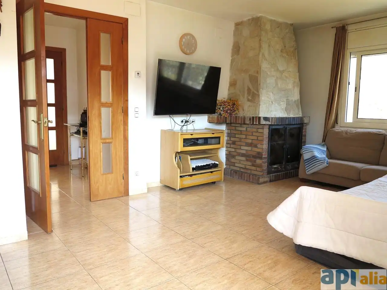 Sala d'estar de Casa o xalet en venda en Tordera amb Calefacció, Jardí privat i Terrassa