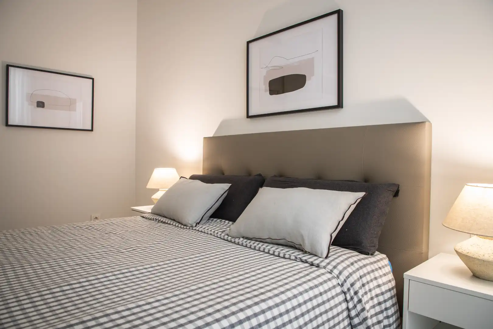 Bedroom of Flat for rent in Sevilla  with Air Conditioner, Furnished and Oven