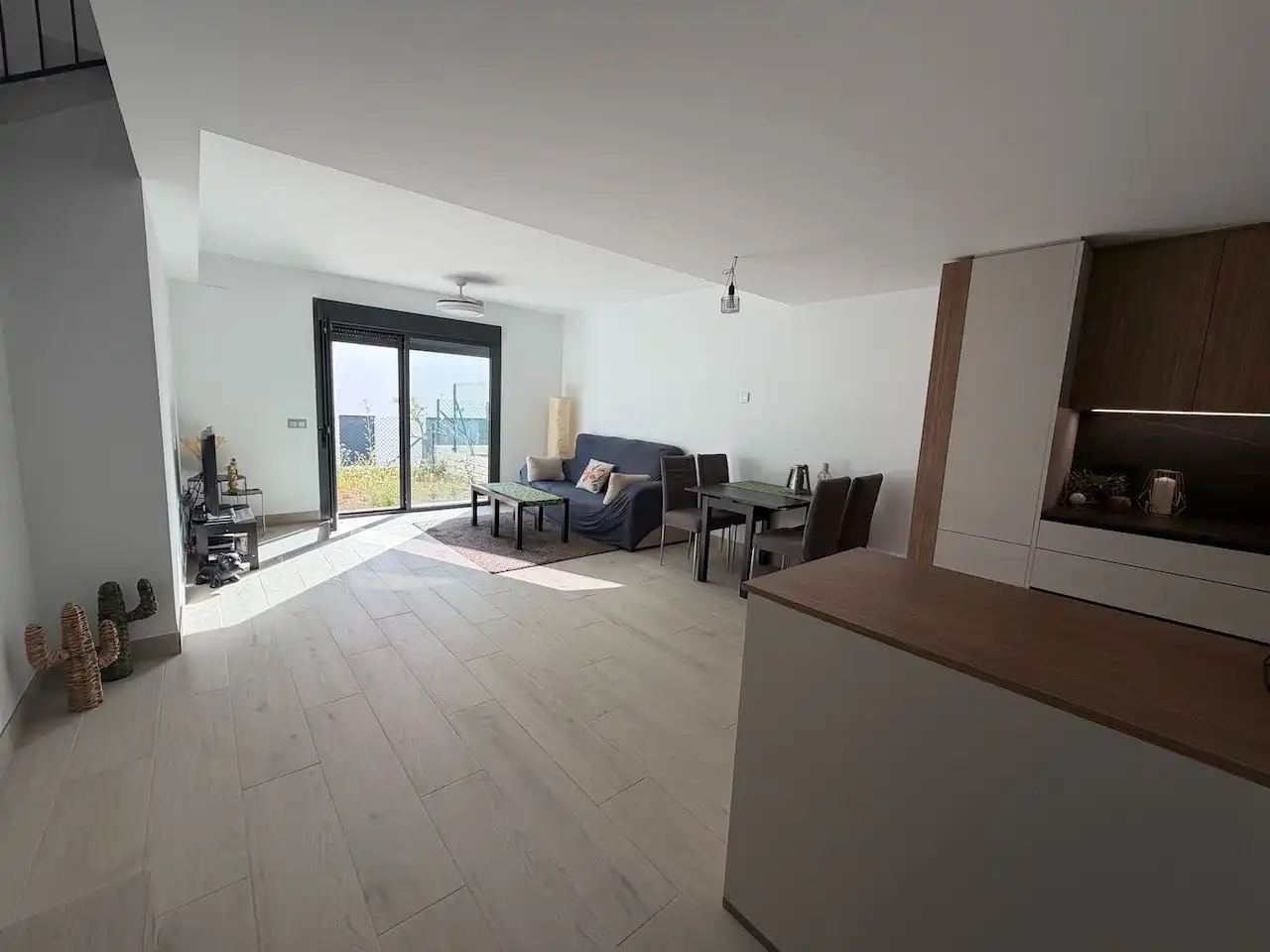 Sala d'estar de Casa adosada en venda en Vélez-Málaga amb Terrassa, Traster i Piscina comunitària