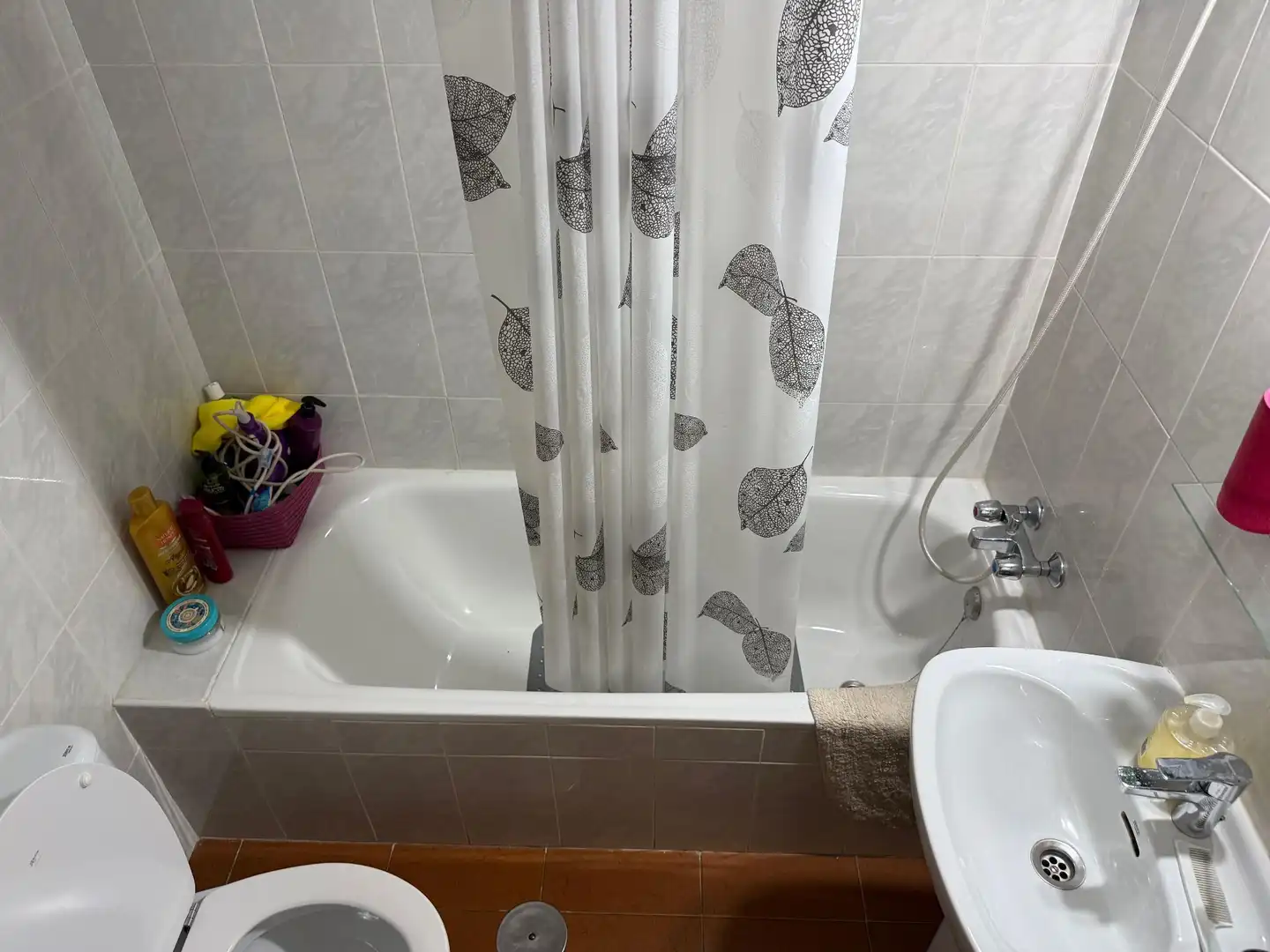 Bathroom of Flat for sale in Candeleda  with Air Conditioner and Heating