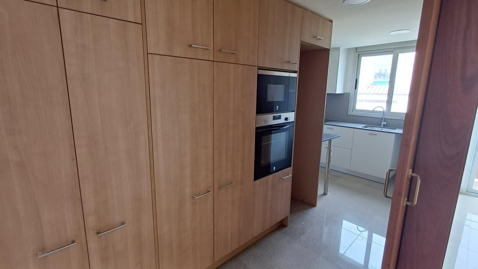 Cuina de Àtic en venda en Granollers amb Calefacció, Terrassa i Balcó