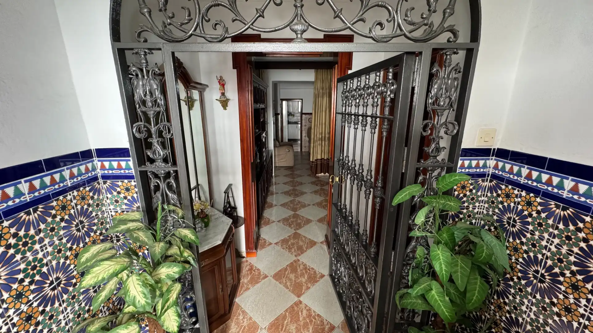 Casa o xalet en venda en Brenes amb Aire condicionat, Traster i Moblat