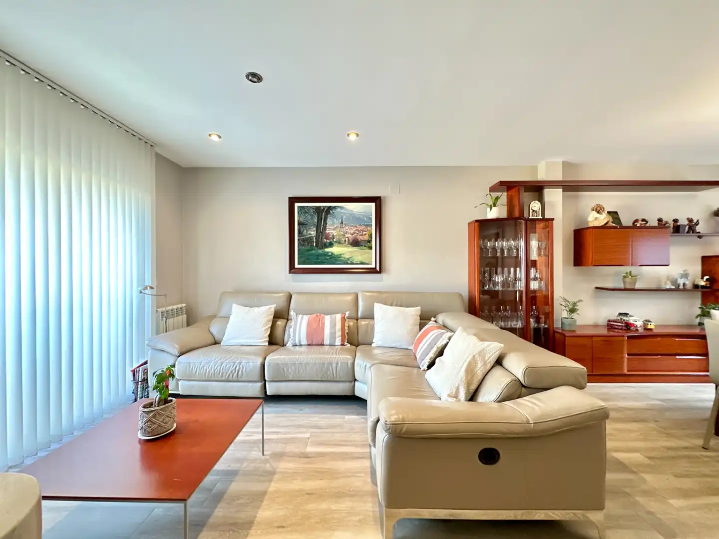 Sala de estar de Casa adosada en venta en Campdevànol con Calefacción, Terraza y Horno