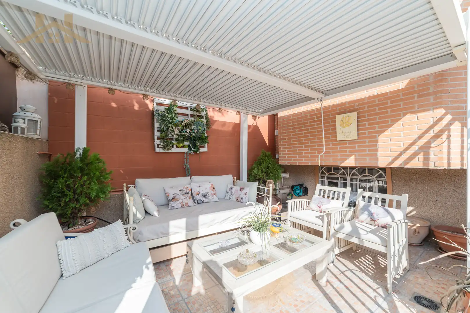 Villa con piscina in vendita a Calle de la Fraternidad