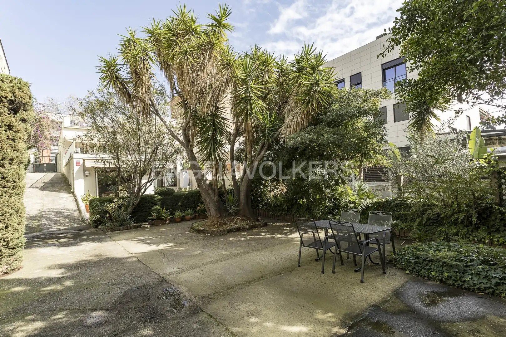 Vista exterior de Casa o chalet en venta en Barcelona con Calefacción, Jardín privado y Terraza