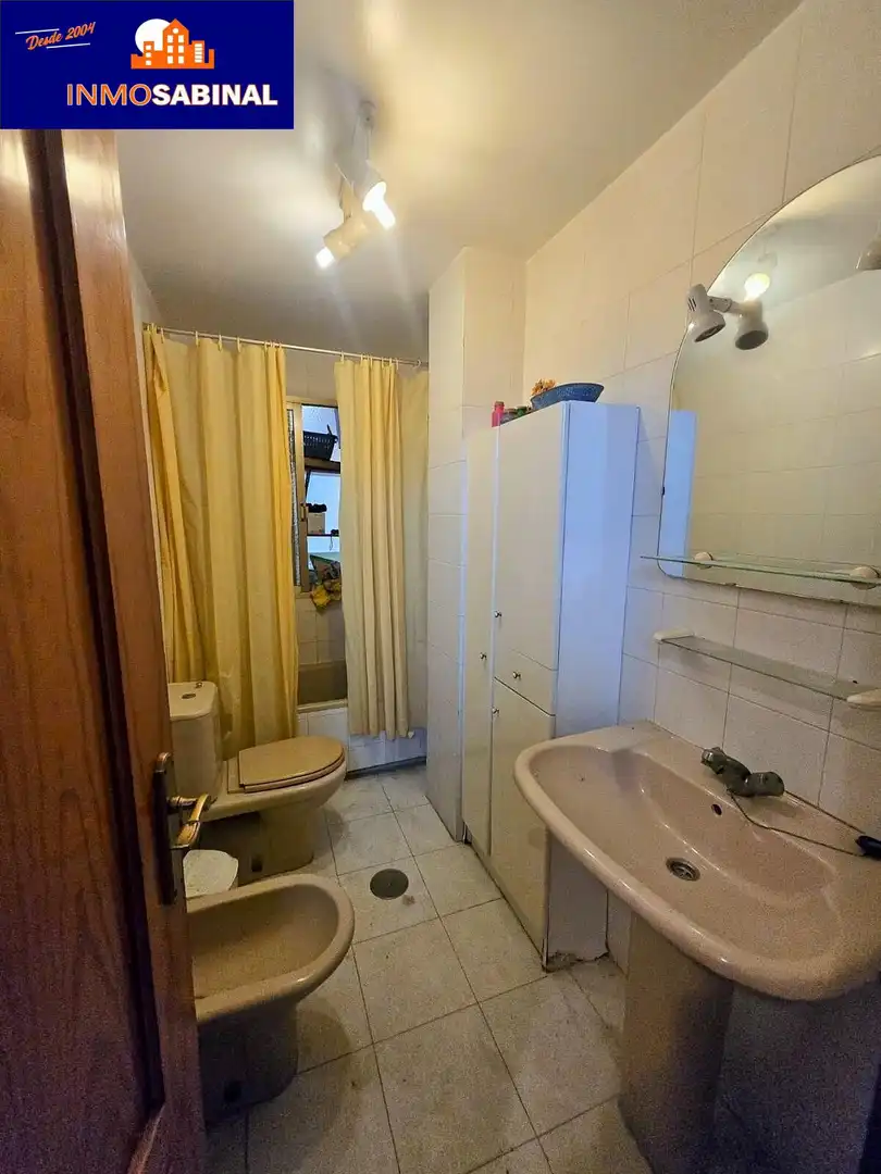 Baño de Piso en venta en Roquetas de Mar con Aire acondicionado, Calefacción y Amueblado