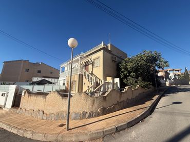 Chalet en venta en San Miguel de Salinas