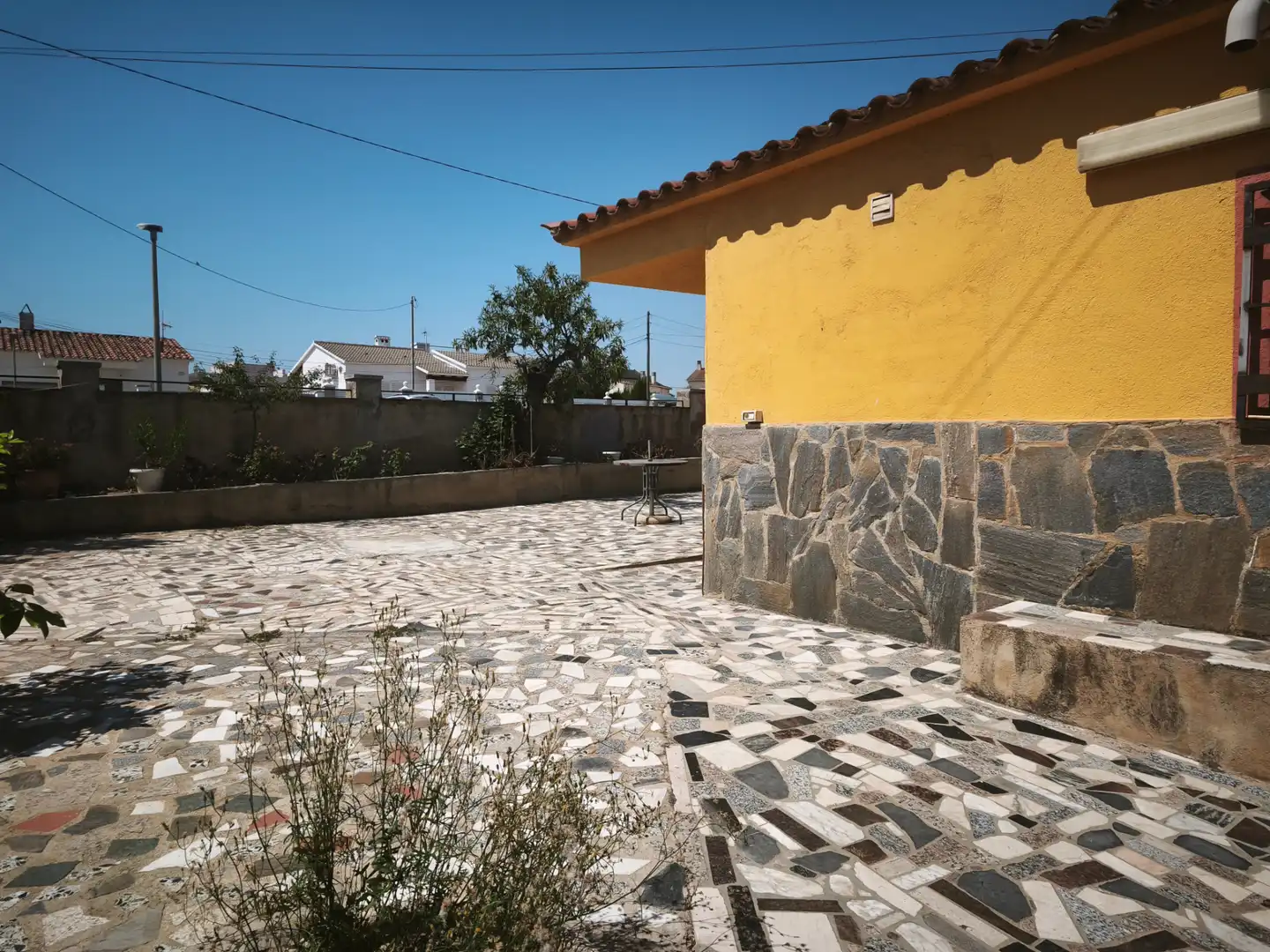 Vista exterior de Casa o xalet en venda en Santa Oliva amb Aire condicionat, Calefacció i Jardí privat