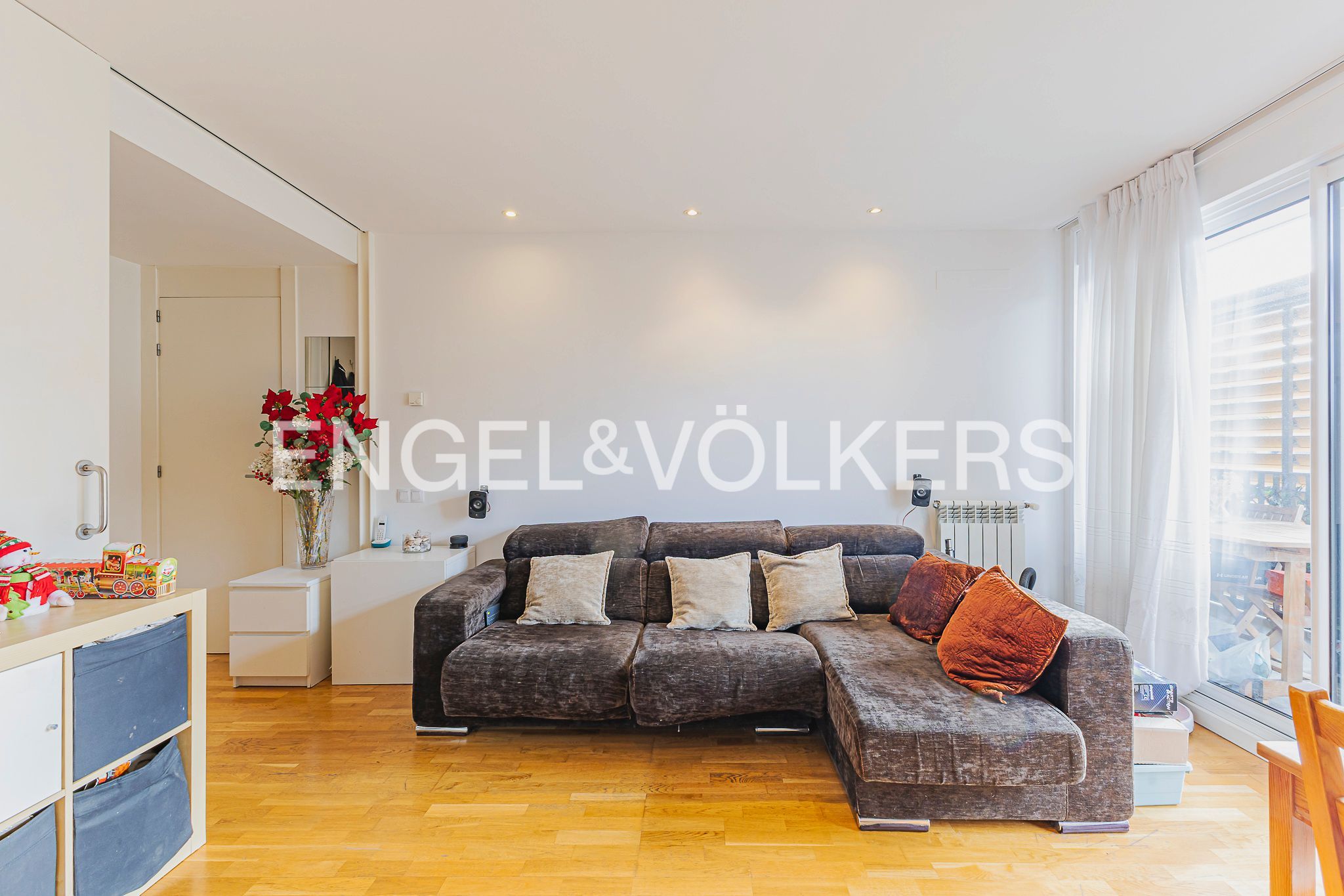 Sala d'estar de Apartament en venda en Sant Cugat del Vallès amb Calefacció