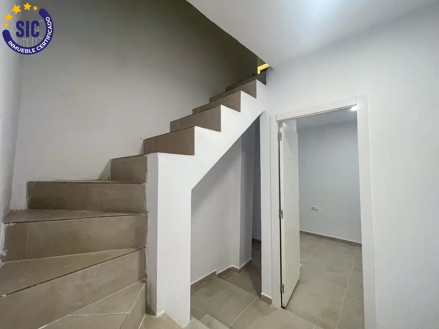 Casa o xalet en venda en Requena amb Balcó
