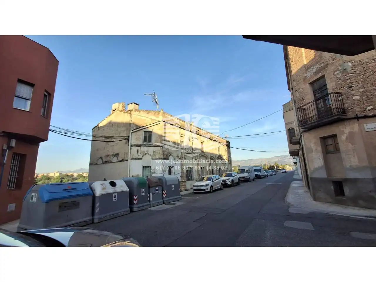 Vista exterior de Edifici en venda en Tortosa
