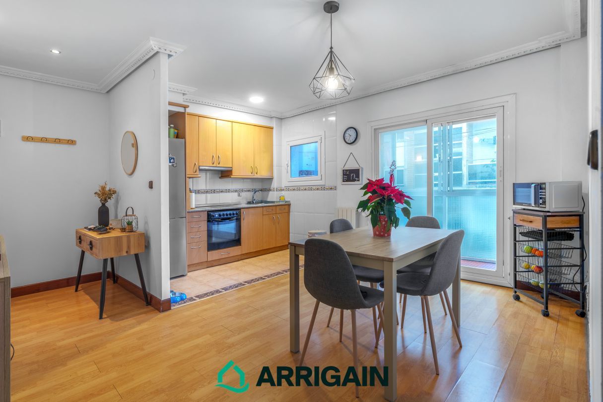 Exterior view of Flat for sale in Donostia - San Sebastián   with Heating