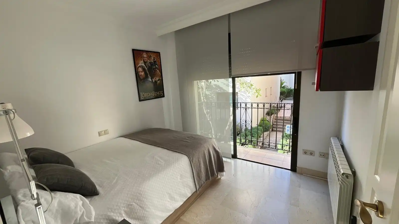 Houses for sale in Calle Calle Cantil, Roda