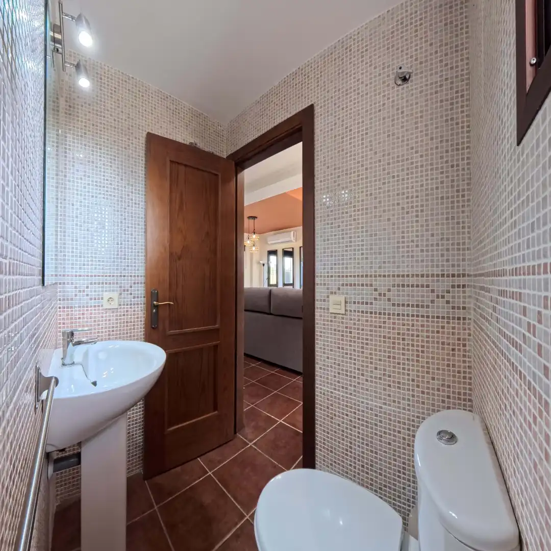Baño de Casa o chalet en venta en El Ronquillo con Aire acondicionado, Terraza y Piscina