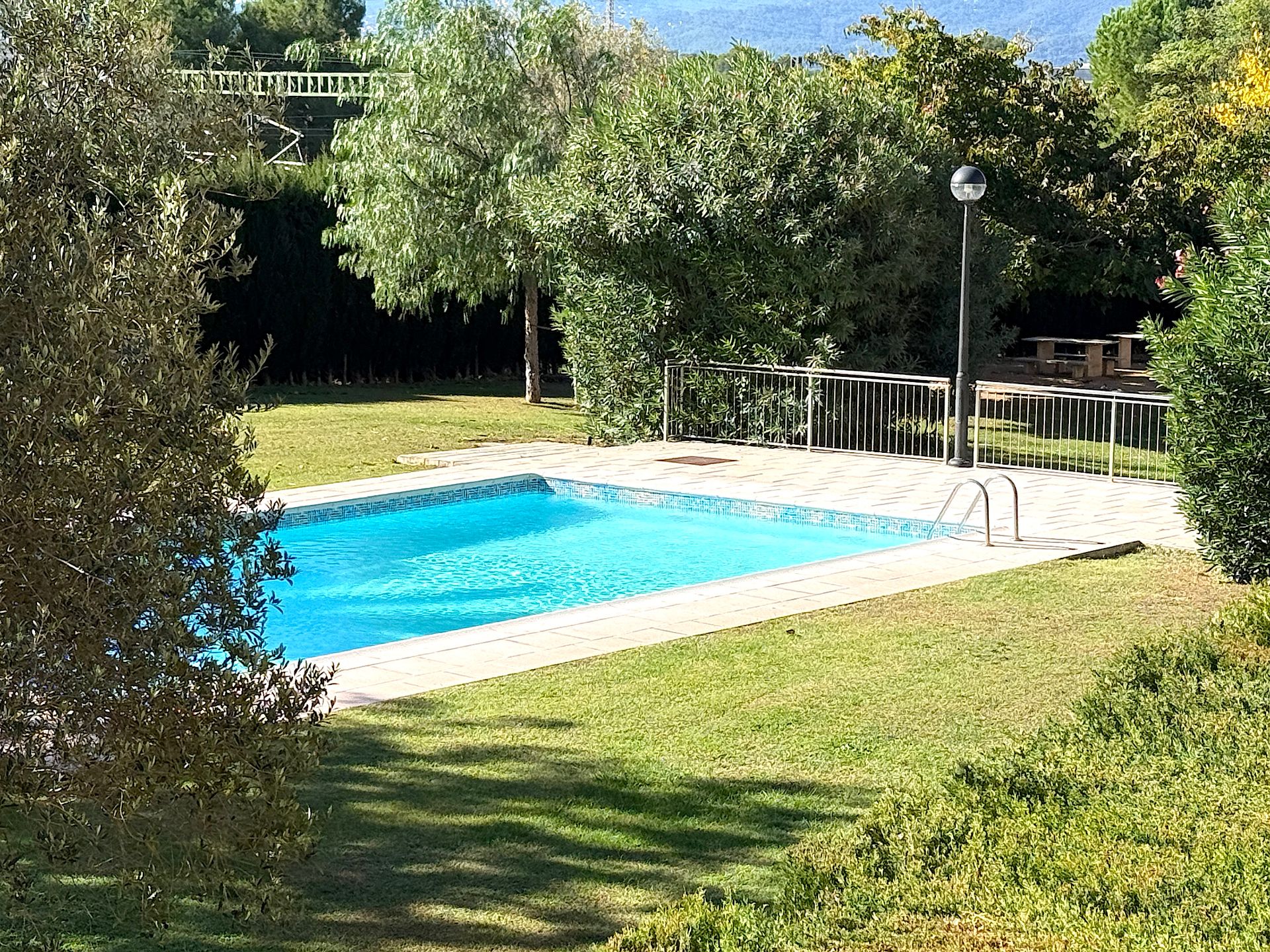 Piscina de Pis en venda en Rubí amb Aire condicionat, Calefacció i Parquet
