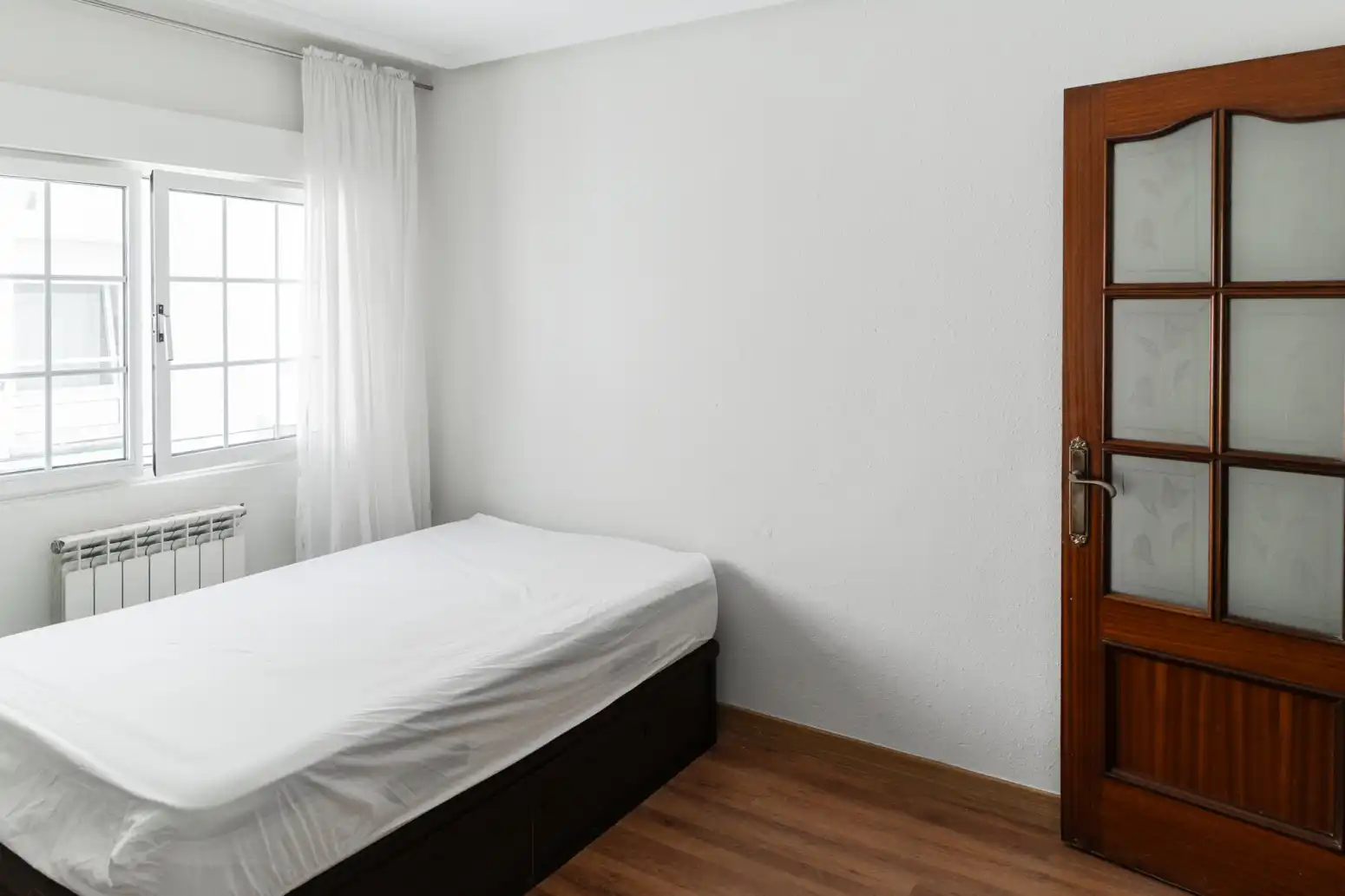 Habitación de Piso en venta en Avilés con Calefacción