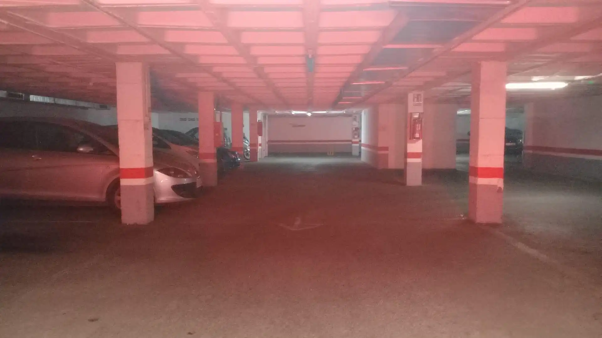 Parking de Apartamento en venta en Benidorm con Aire acondicionado, Calefacción y Jardín privado