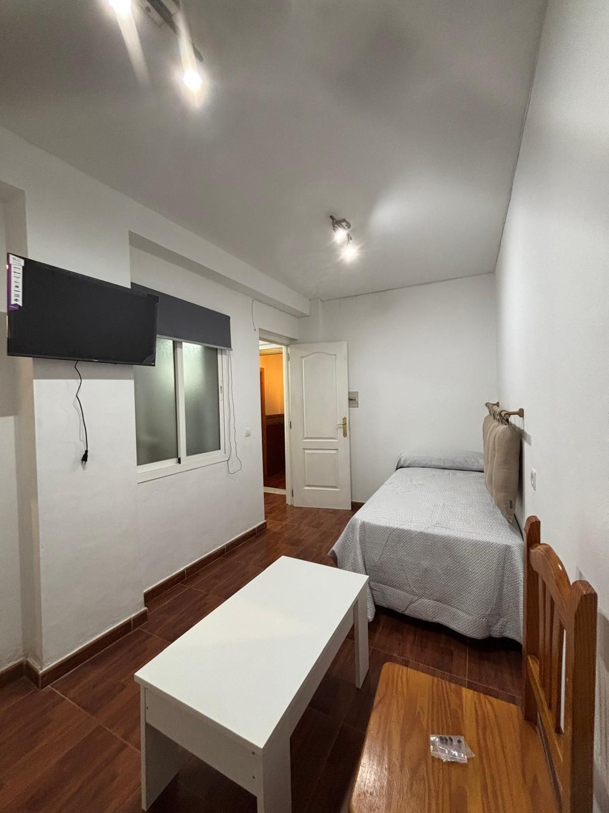 Dormitori de Estudi de lloguer en  Granada Capital