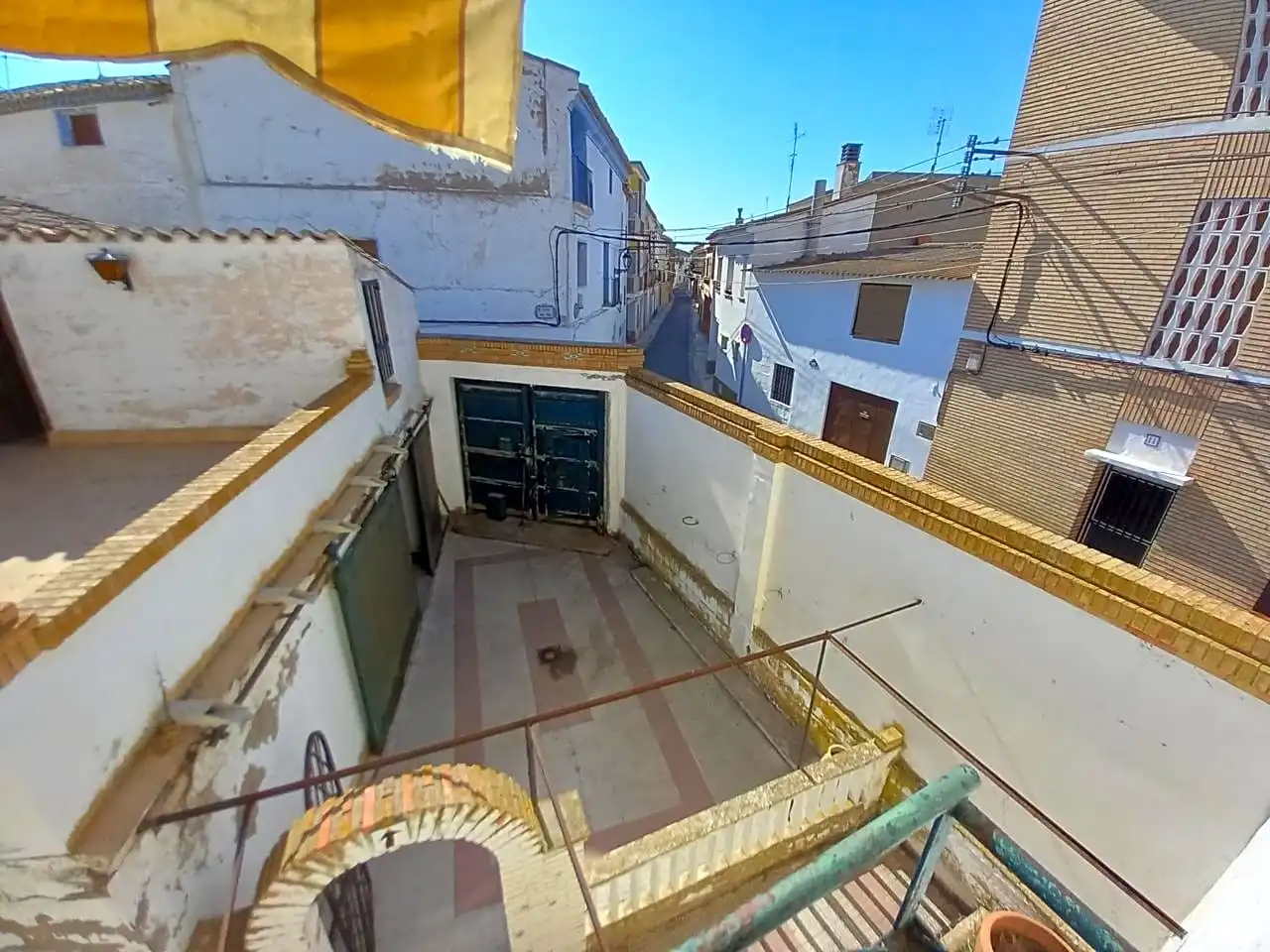 Vista exterior de Casa o xalet en venda en Gelsa amb Calefacció, Jardí privat i Terrassa