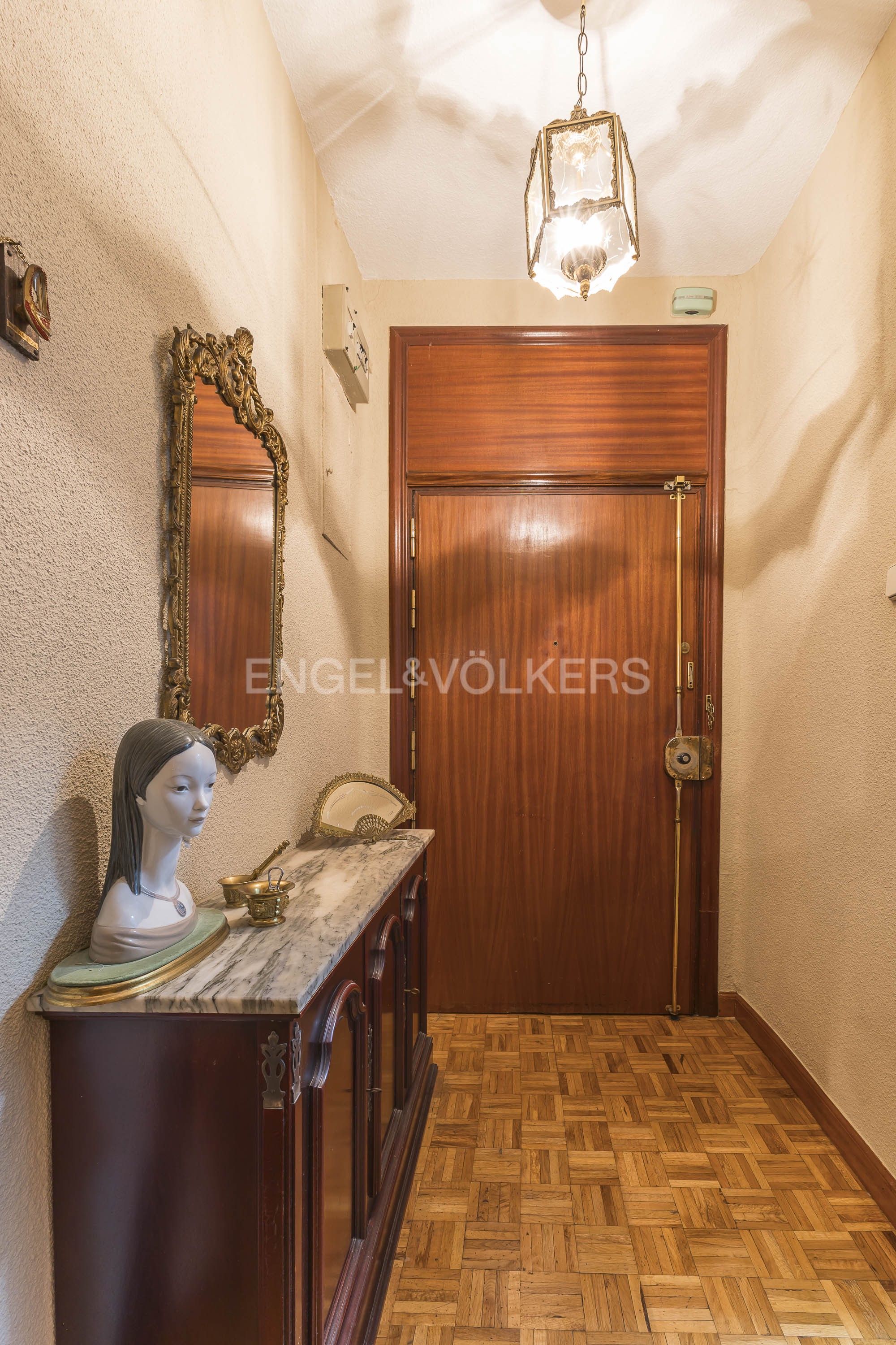 Apartment for sale in  Madrid Capital  with Air Conditioner, Heating and Parquet flooring