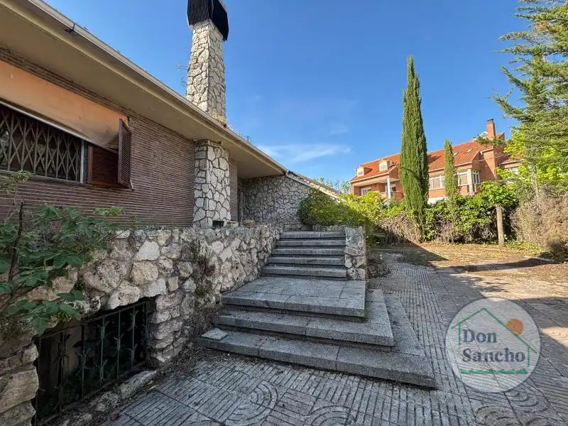 Vista exterior de Casa o chalet en venta en Simancas con Trastero y Piscina