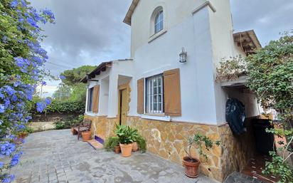 Vista exterior de Casa o xalet en venda en Paterna