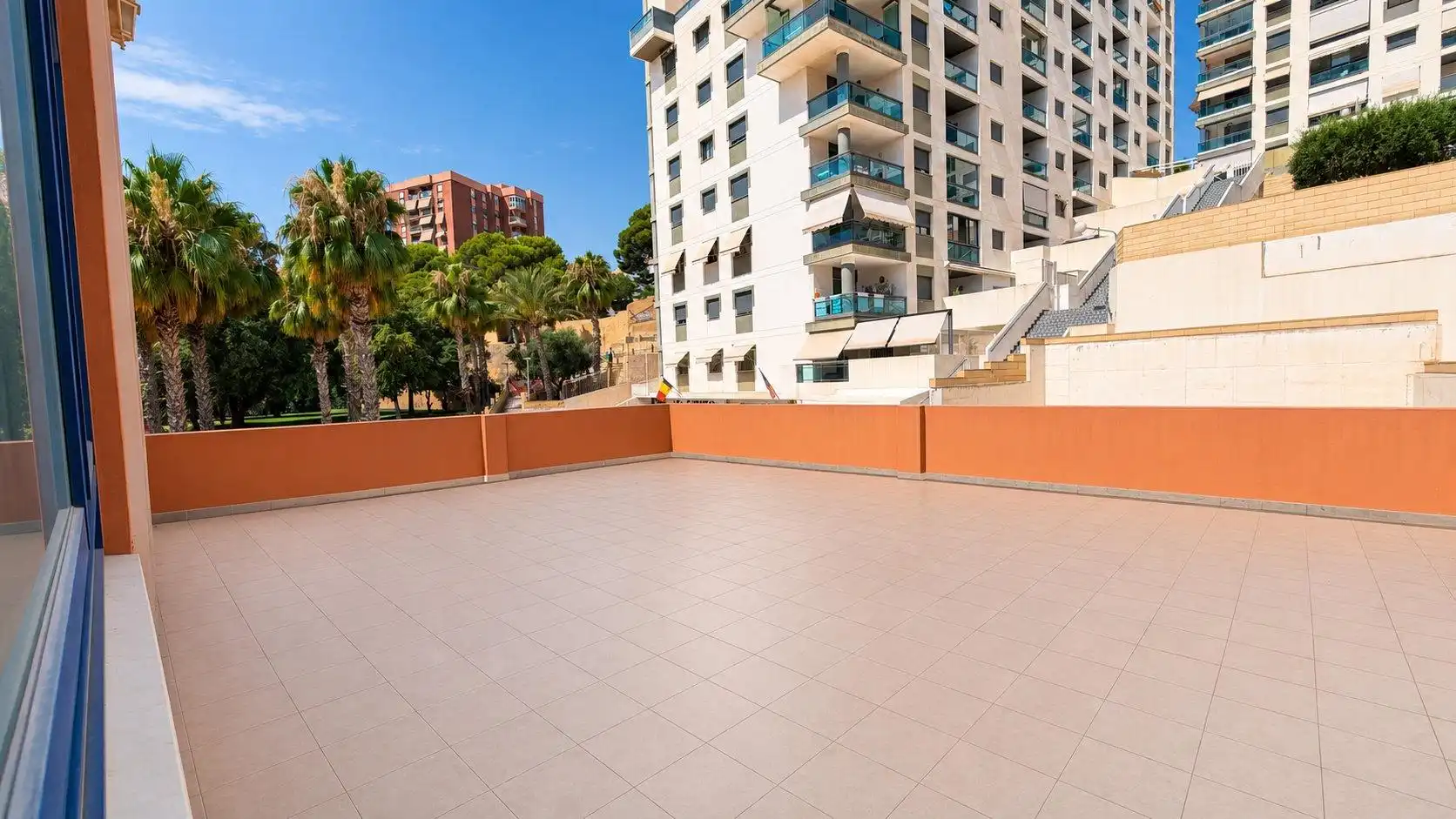 Terrasse von Büro zur Miete in El Campello mit Klimaanlage und Terrasse