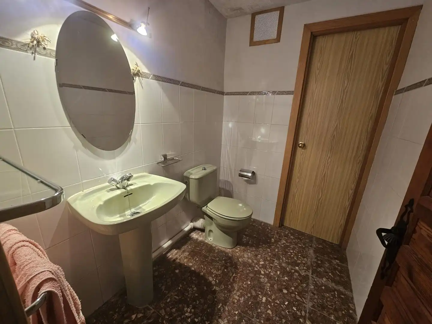 Bathroom of Houses for sale in Pedrezuela  with Heating, Private garden and Terrace