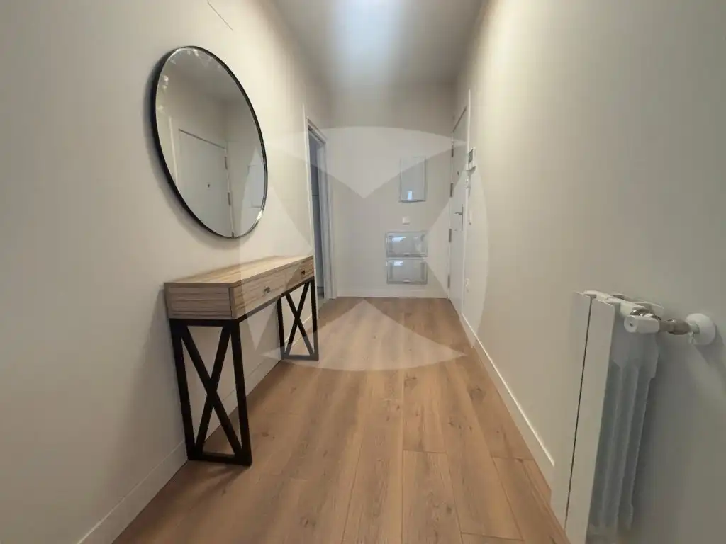 Wohnung zur Miete in Badajoz mit Klimaanlage, Privatgarten und Terrasse